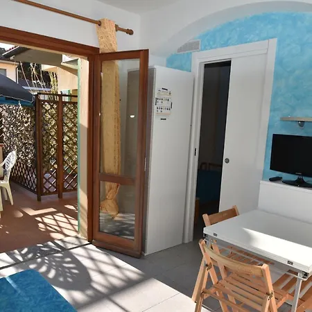 Bilocale Sabbia 3 - Zona Mare Con Terrazza, Clima E Posta Auto