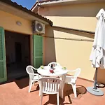 Bilocale Sabbia 3 - Zona Mare Con Terrazza, Clima E Posta Auto