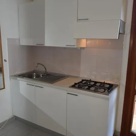 Appartamenti SABBIA - Zona mare con terrazze, clima, e posti auto